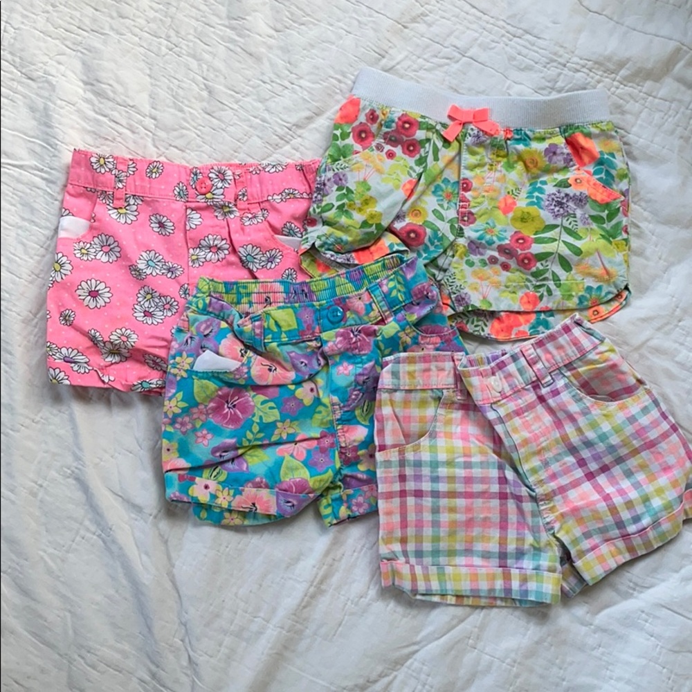 Bundle of 4 girls shorts all size 4